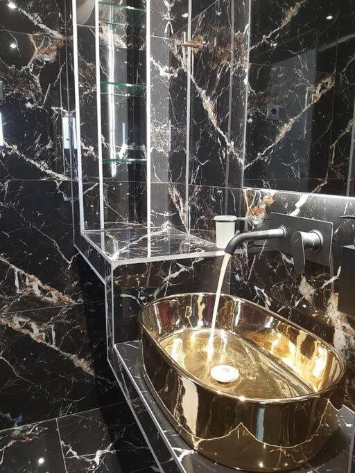 Thesstay Attica Downtown Boutique Apartment テッサロニキ エクステリア 写真